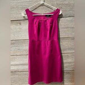 Elegant Magenta Sleeveless Dress